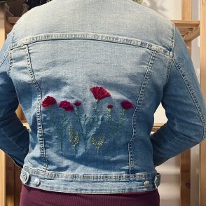 Vyšívaná bunda #073 – džínová - první obrázek z galerie