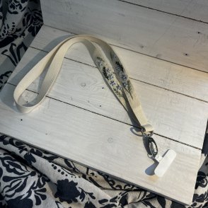 Vyšívaný popruh na telefon – Pomněnky - druhý obrázek z galerie