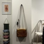 Kožená kabelka – Zlatá - druhý obrázek z galerie